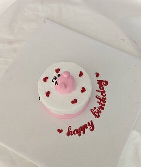 Bánh vẽ mẫu 32